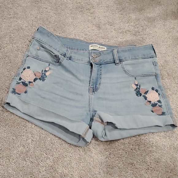 CUTE Bordy Jeans Shorts - 31W - Picture 1 of 8